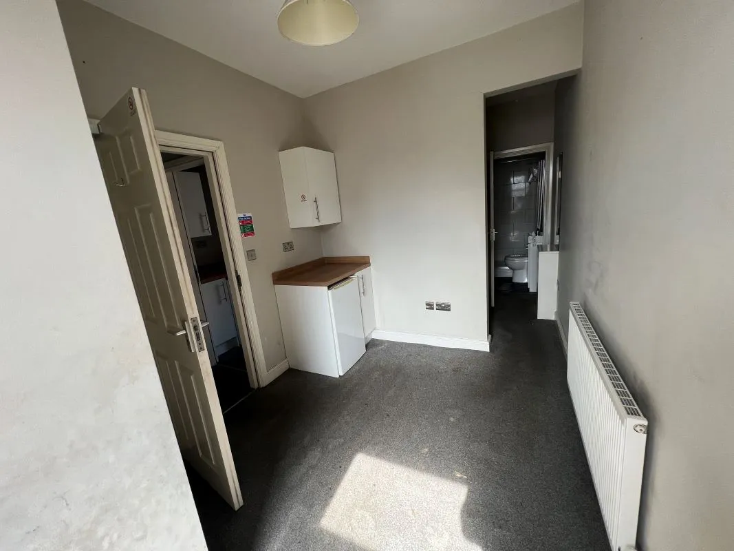 Doncaster, South Yorkshire, DN2 4BN - Online Auctions