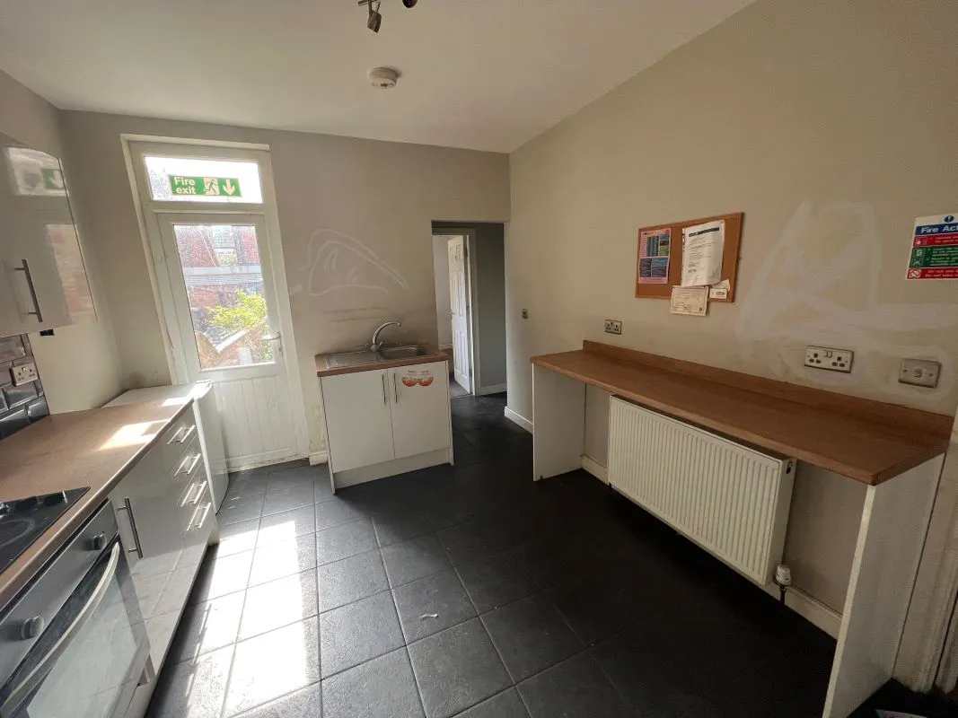 Doncaster, South Yorkshire, DN2 4BN - Online Auctions