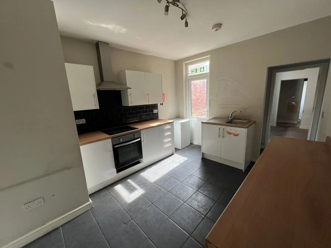 Doncaster, South Yorkshire, DN2 4BN - Online Auctions