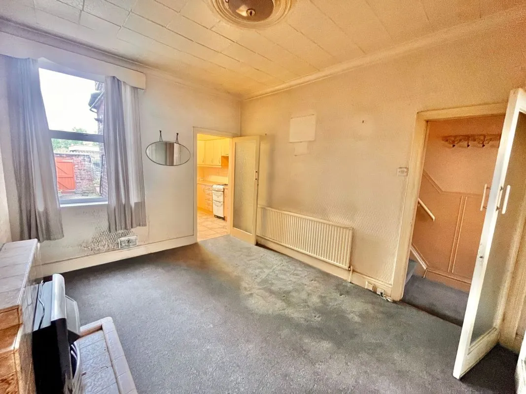 Doncaster, South Yorkshire, DN4 8AG - Online Auctions