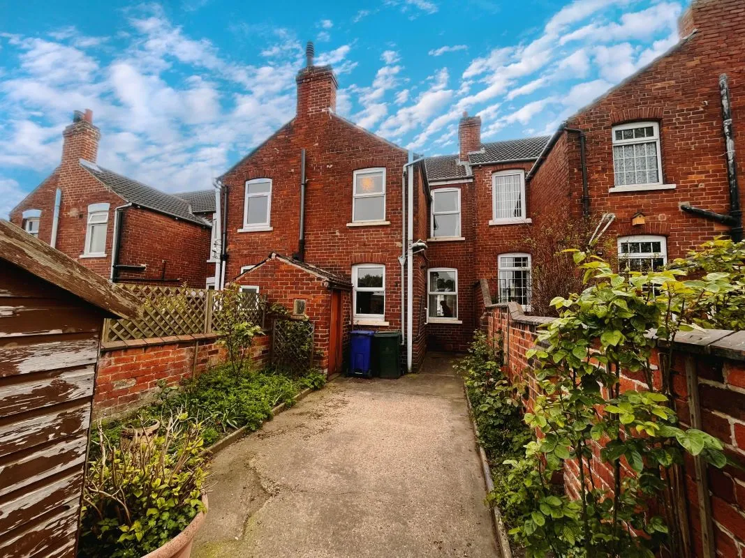 Doncaster, South Yorkshire, DN4 8AG - Online Auctions