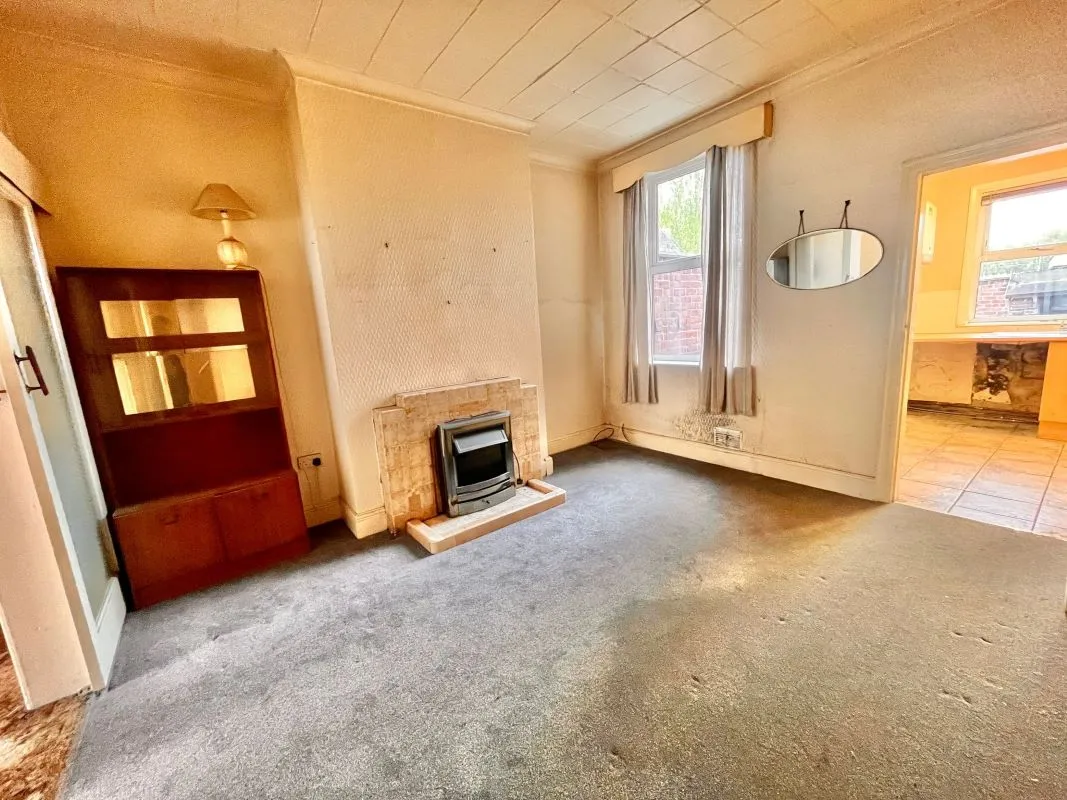Doncaster, South Yorkshire, DN4 8AG - Online Auctions