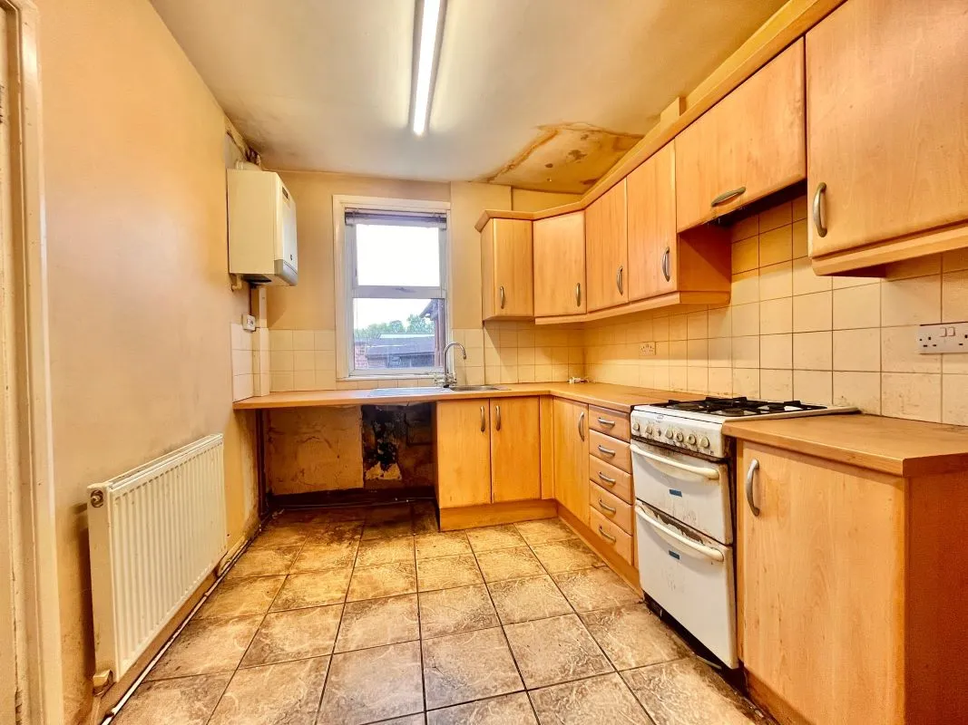 Doncaster, South Yorkshire, DN4 8AG - Online Auctions