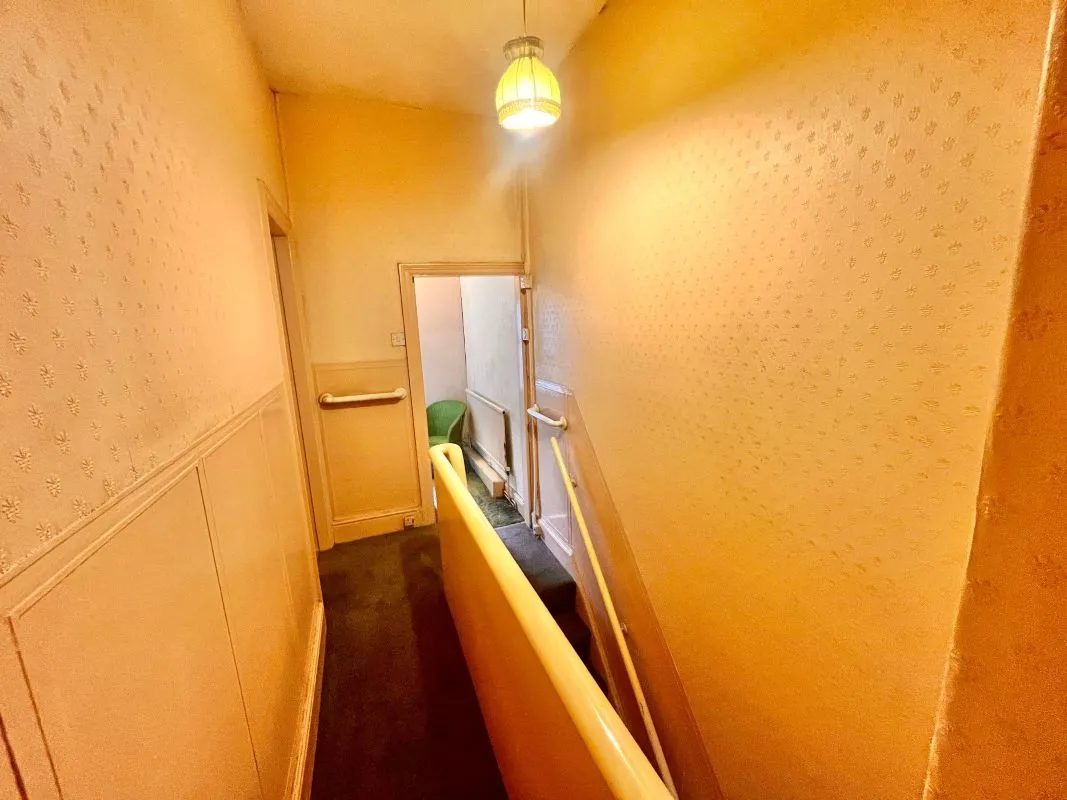 Doncaster, South Yorkshire, DN4 8AG - Online Auctions