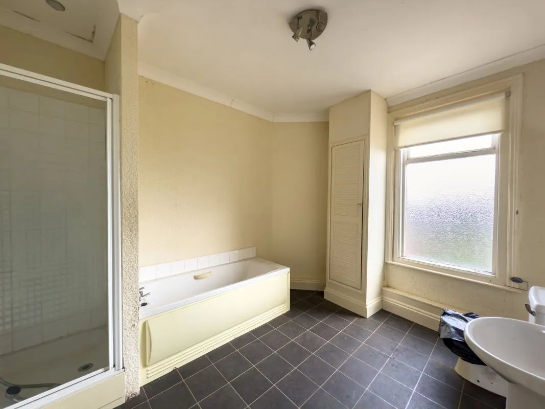 Chopwell, Newcastle upon Tyne, Tyne and Wear, NE17 7HZ - Online Auctions
