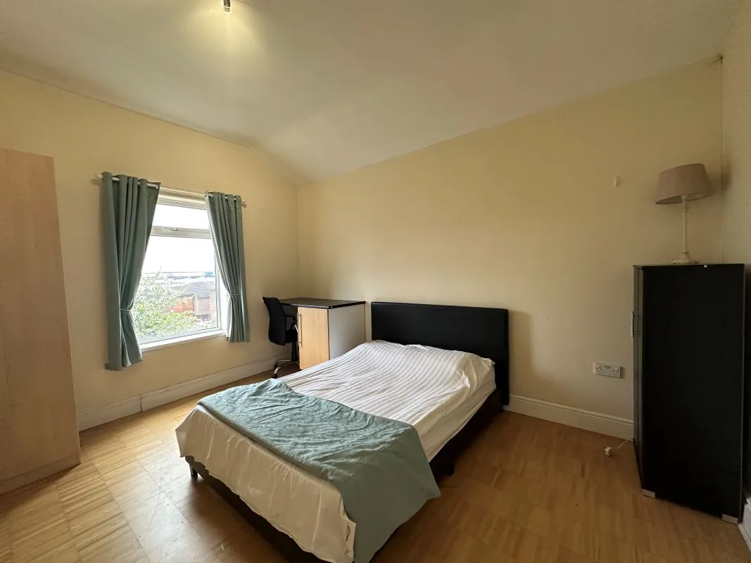 Doncaster, South Yorkshire, DN4 0RD - Online Auctions