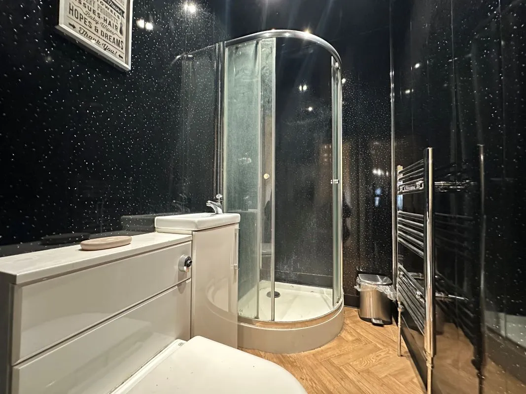 Doncaster, South Yorkshire, DN4 0RD - Online Auctions