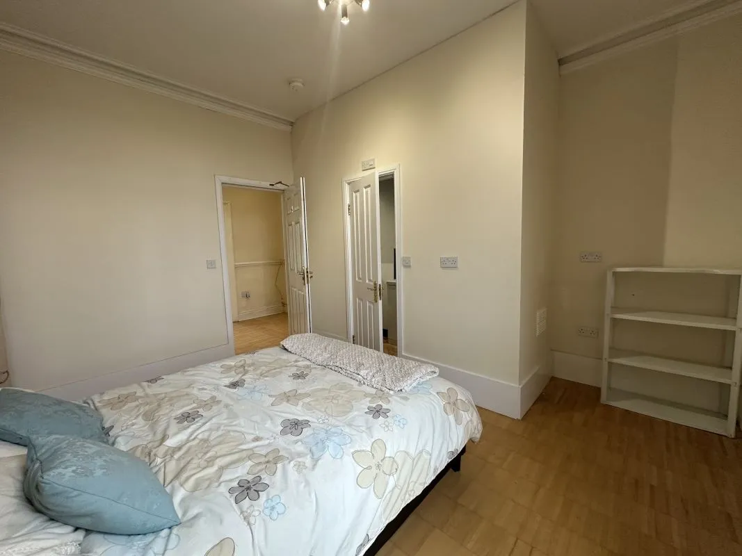 Doncaster, South Yorkshire, DN4 0RD - Online Auctions