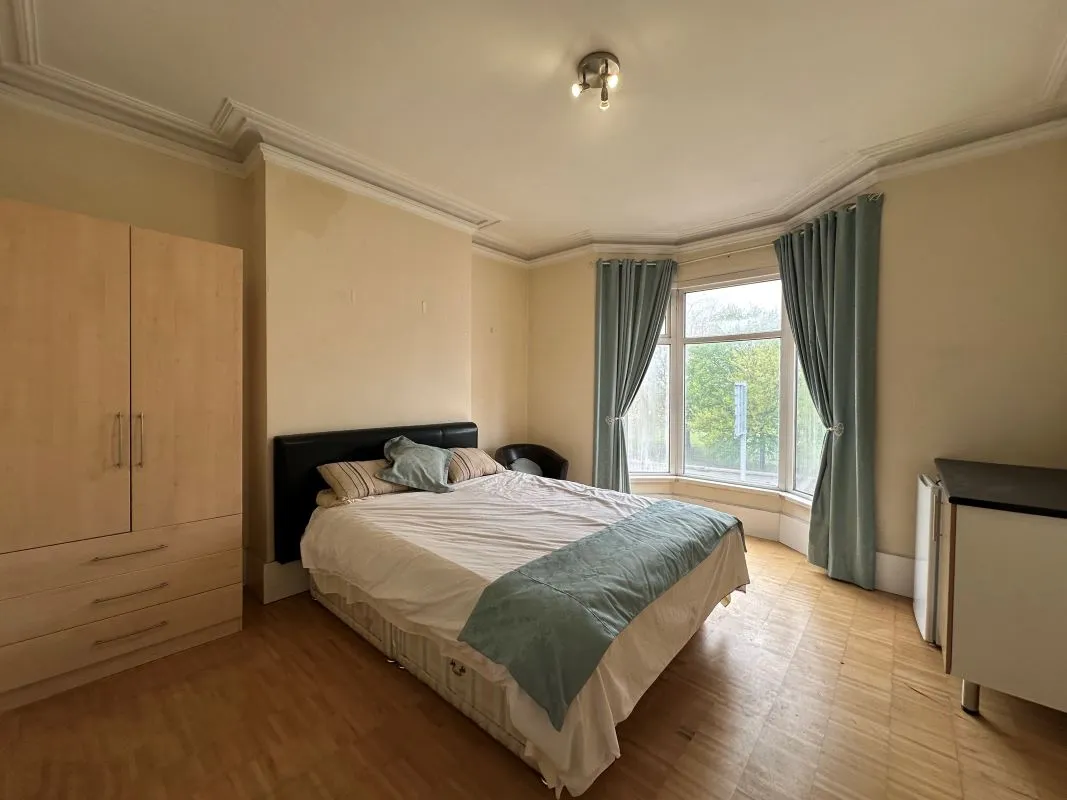 Doncaster, South Yorkshire, DN4 0RD - Online Auctions