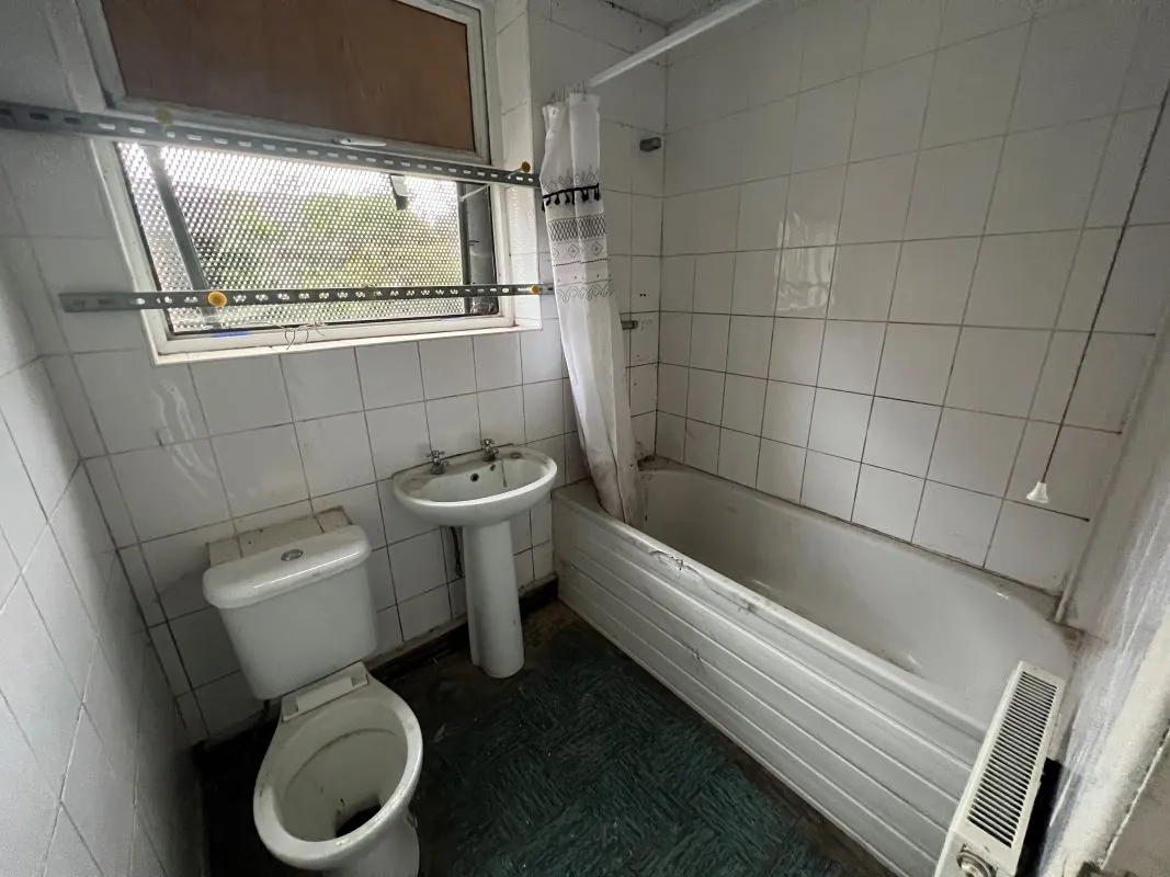 Goldthorpe, Rotherham, South Yorkshire, S63 9HP - Online Auctions