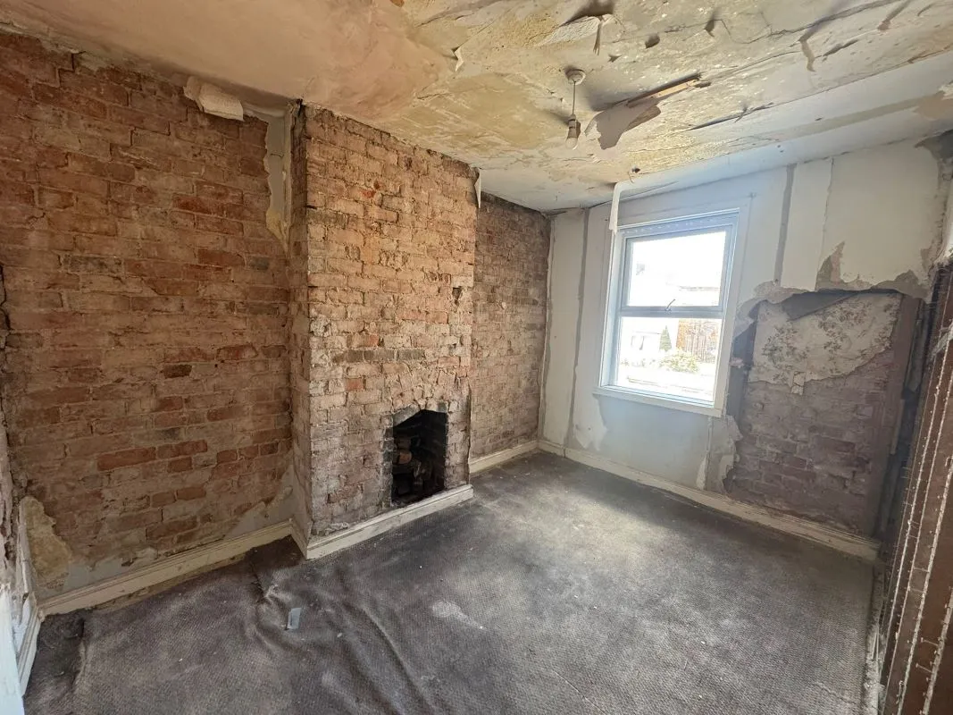 Blackpool, Lancashire, FY1 6EF - Online Auctions