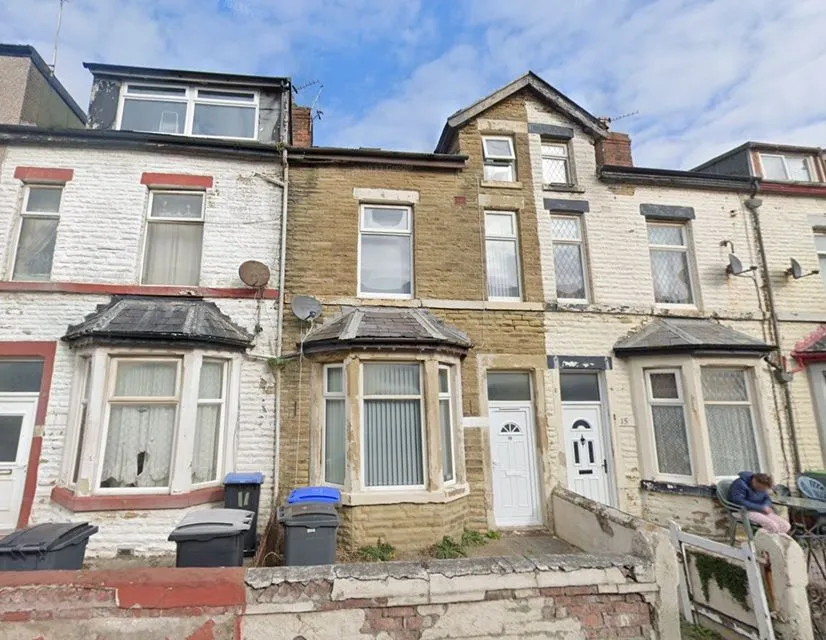 Blackpool, Lancashire, FY1 6EF - Online Auctions