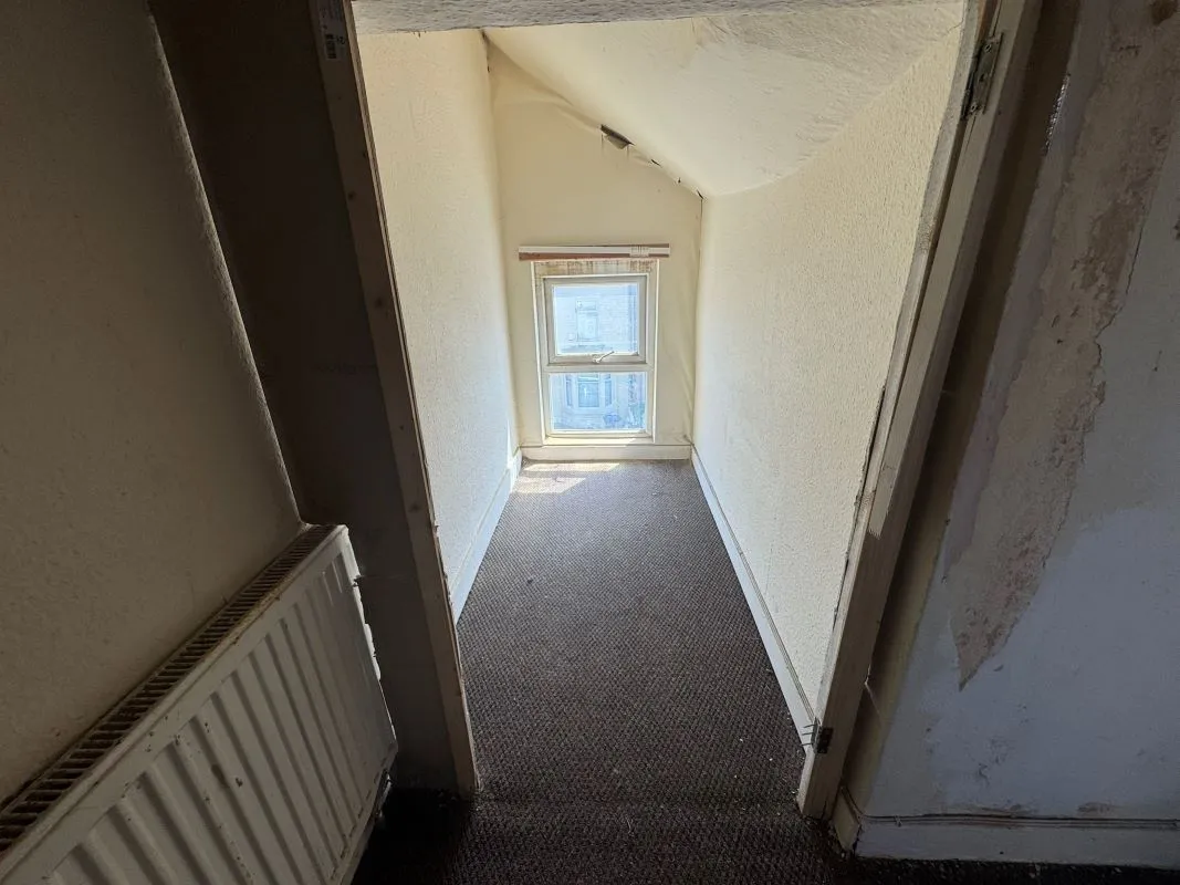 Blackpool, Lancashire, FY1 6EF - Online Auctions