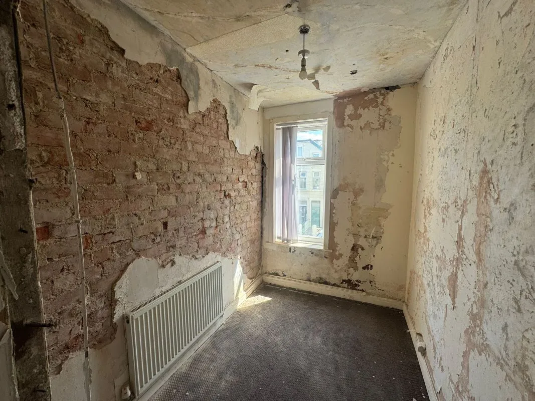 Blackpool, Lancashire, FY1 6EF - Online Auctions