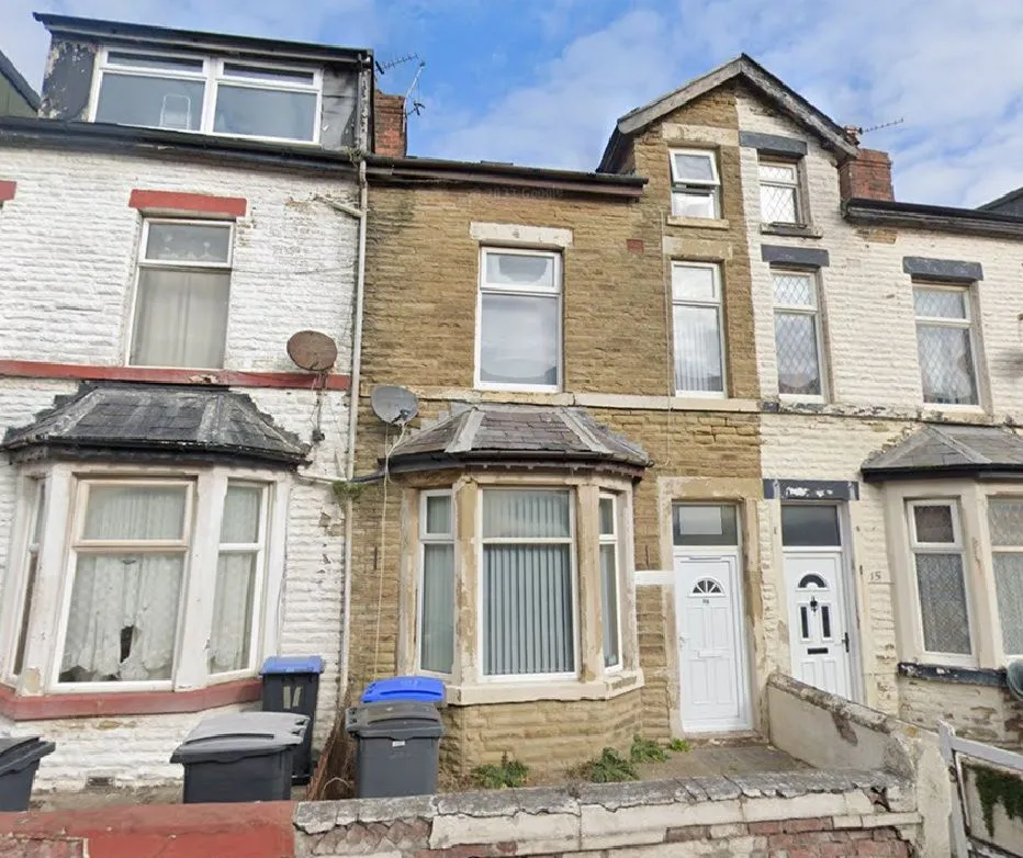 Blackpool, Lancashire, FY1 6EF - Online Auctions