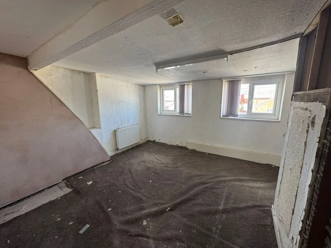 Blackpool, Lancashire, FY1 6EF - Online Auctions