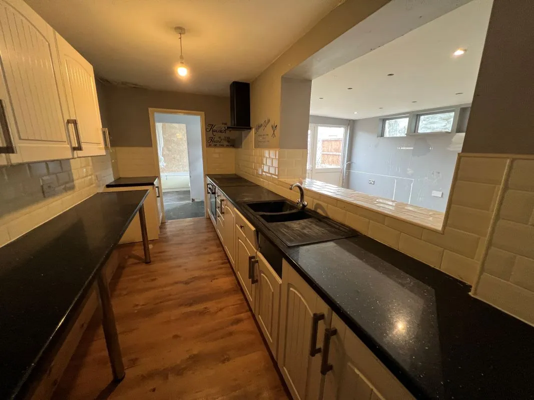 Edlington, Doncaster, South Yorkshire, DN12 1BP - Online Auctions