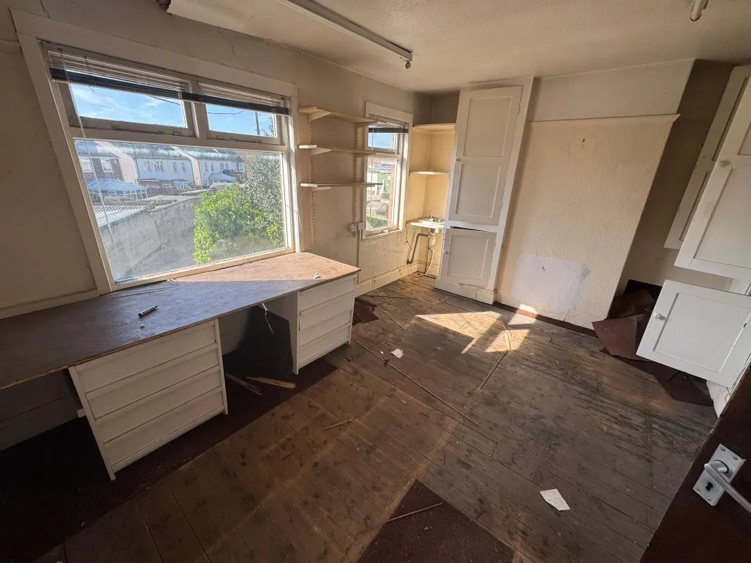 Doncaster, South Yorkshire, DN4 9DT - Online Auctions