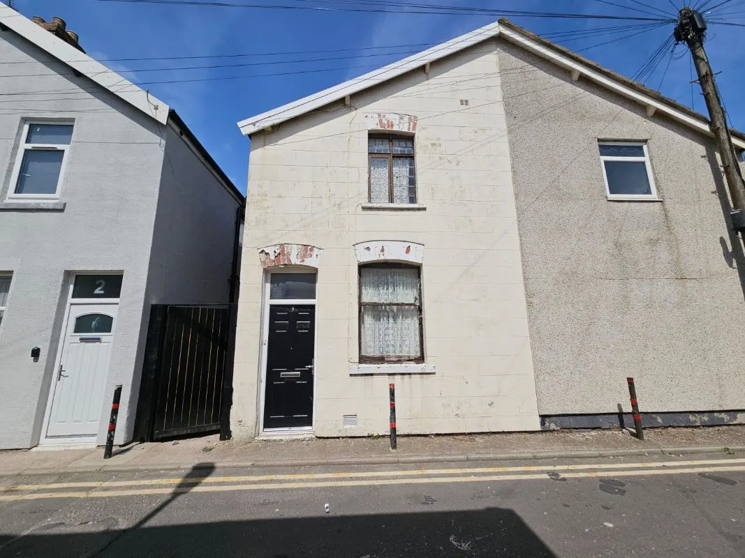 Blackpool, Lancashire, FY1 6DA - Online Auctions