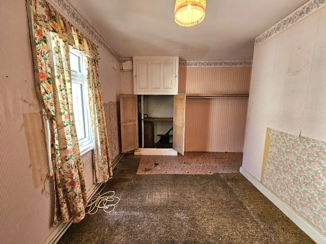 Blackpool, Lancashire, FY1 6DA - Online Auctions