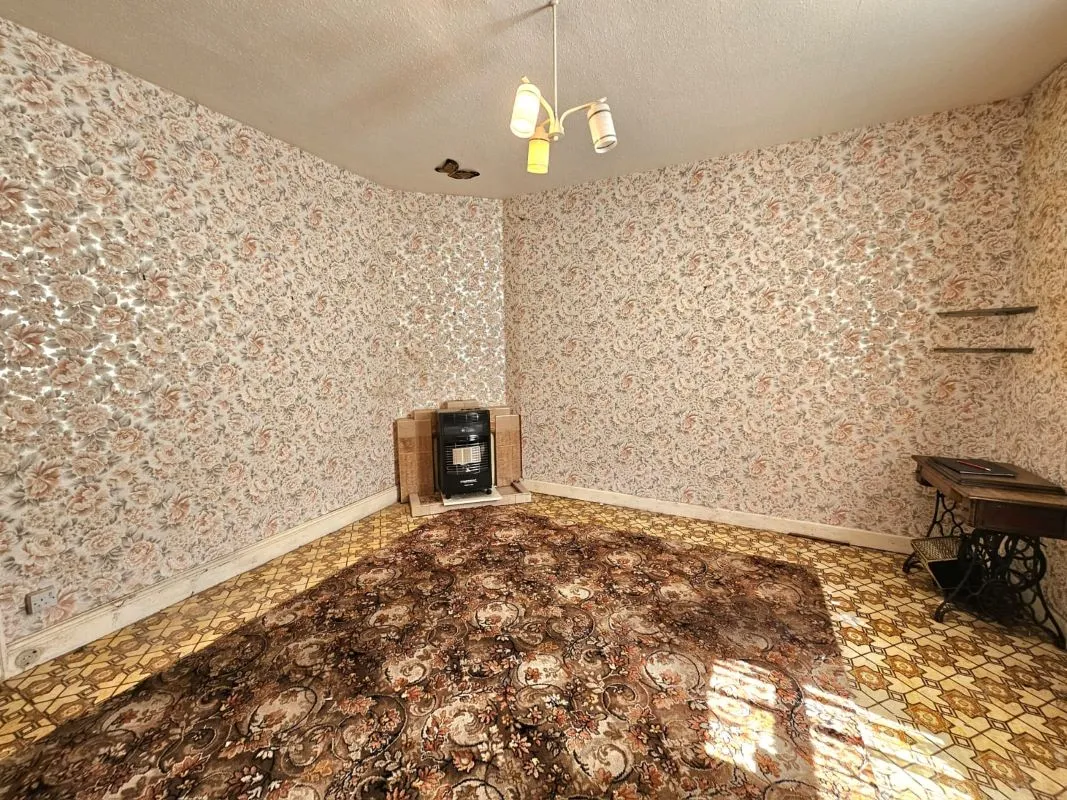 Blackpool, Lancashire, FY1 6DA - Online Auctions