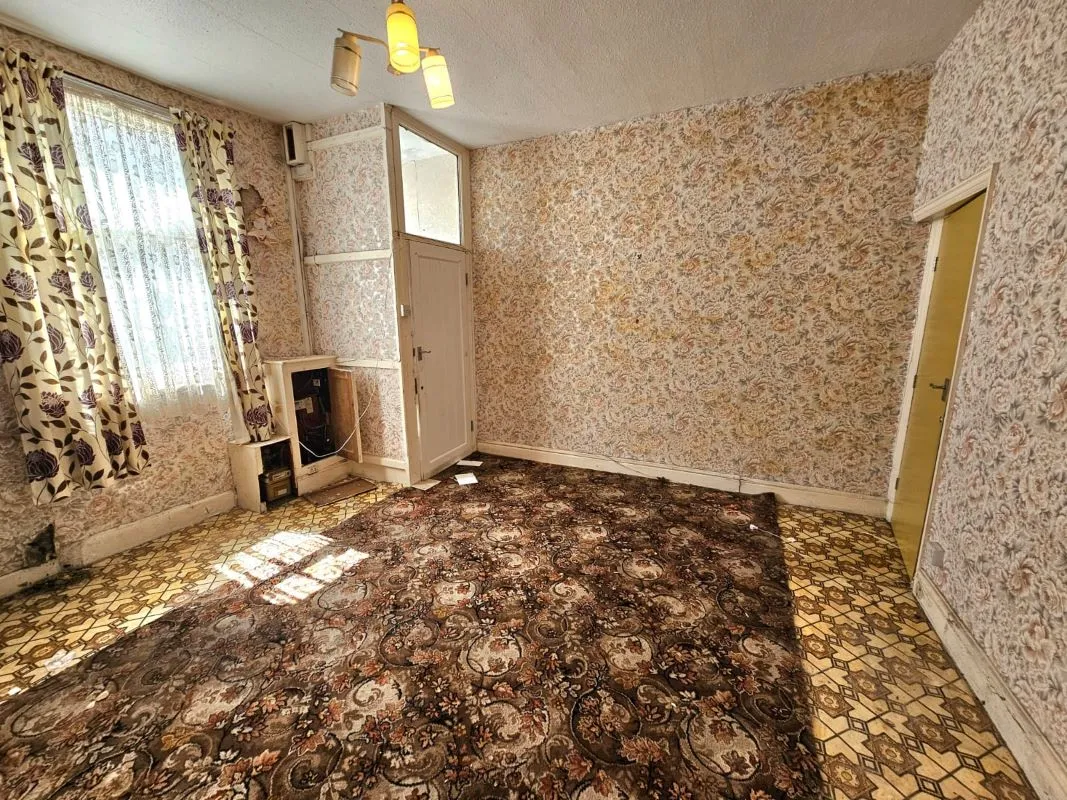 Blackpool, Lancashire, FY1 6DA - Online Auctions