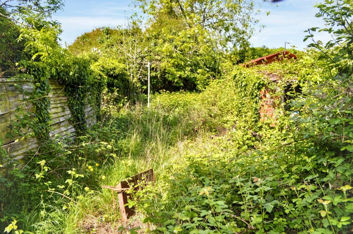 Coventry, West Midlands, CV6 7DE - Online Auctions