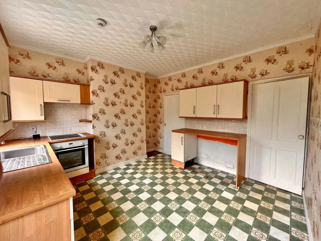 Barnsley, South Yorkshire, S70 4PH - Online Auctions