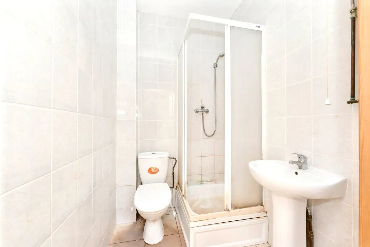 23-25 Biscot Road, Luton, Bedfordshire, LU3 1AH - Online Auctions