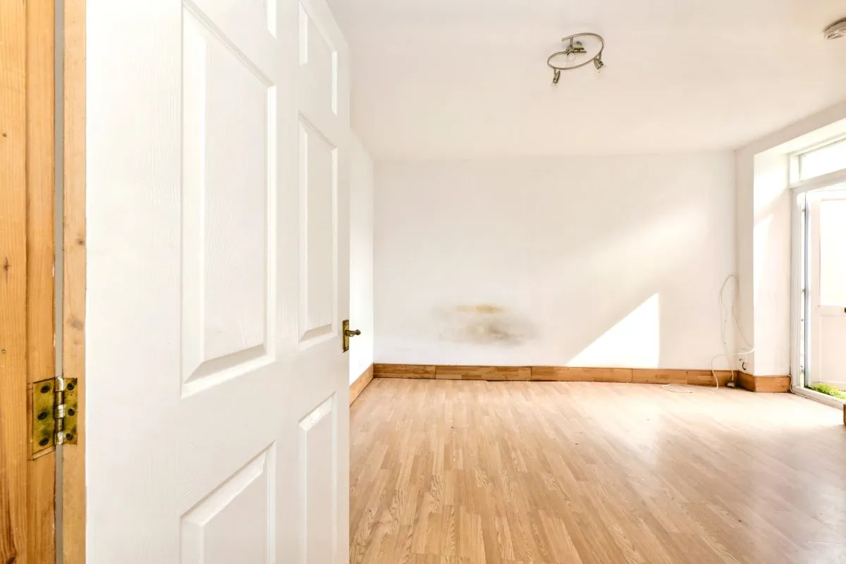 23-25 Biscot Road, Luton, Bedfordshire, LU3 1AH - Online Auctions
