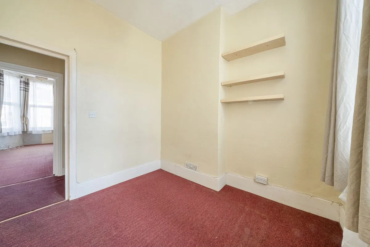 34 Langney Road, Eastbourne, East Sussex, BN21 3JP - Online Auctions