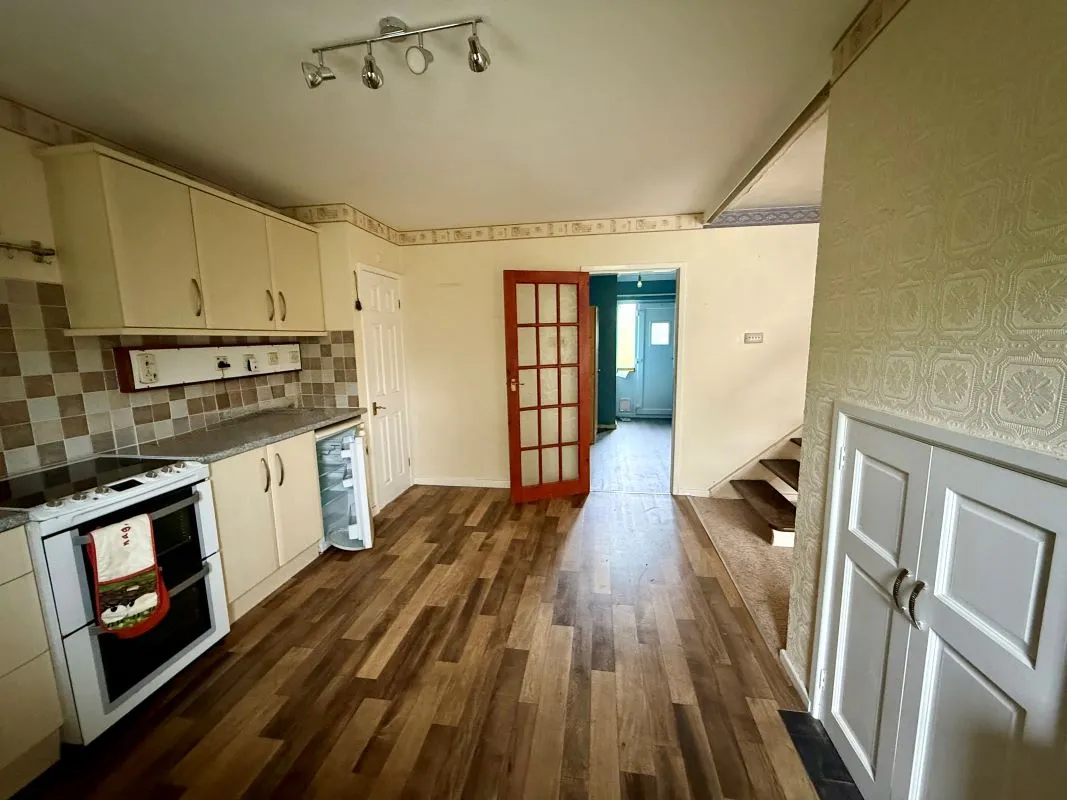 Aston, Sheffield, South Yorkshire, S26 2BW - Online Auctions