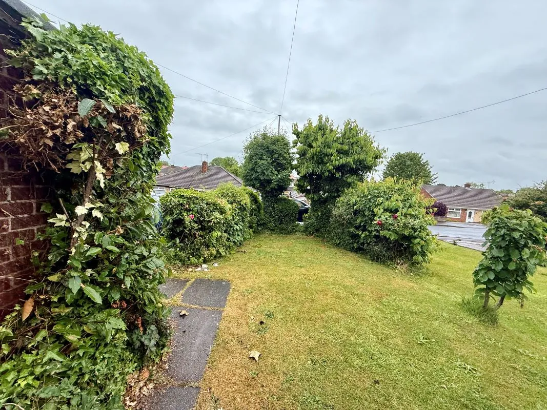 Aston, Sheffield, South Yorkshire, S26 2BW - Online Auctions