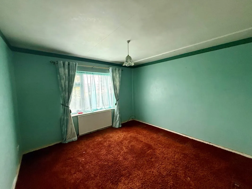 Aston, Sheffield, South Yorkshire, S26 2BW - Online Auctions