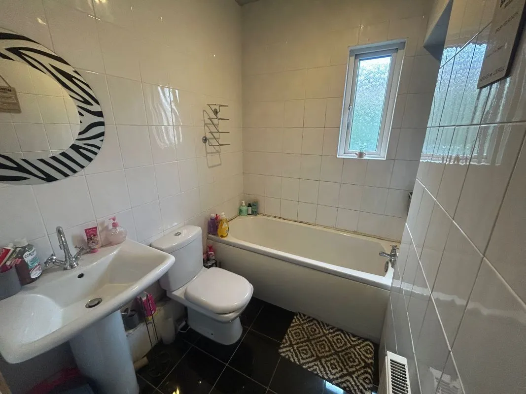 Barnsley, South Yorkshire, S70 4JE - Online Auctions