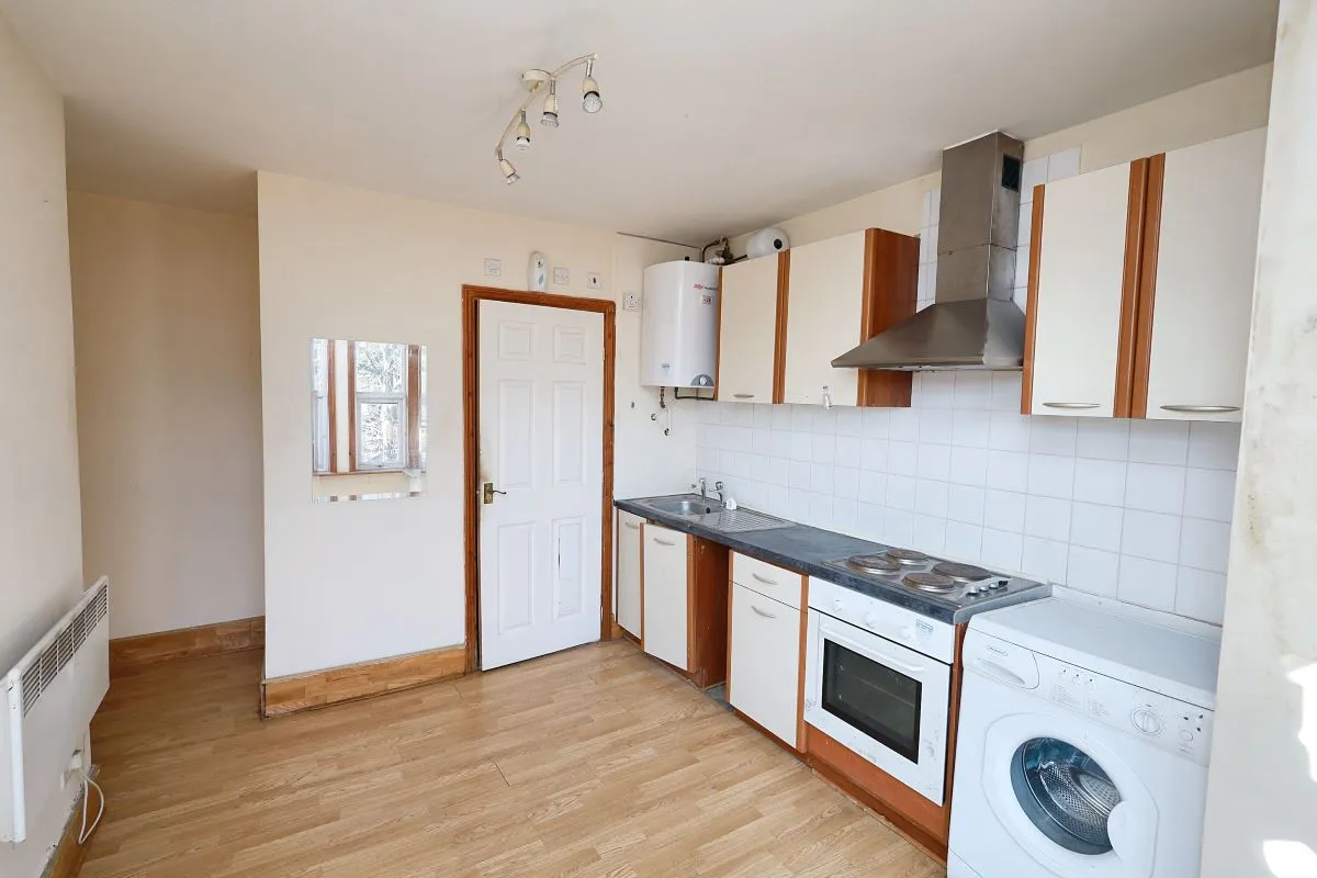 23-25 Biscot Road, Luton, Bedfordshire, LU3 1AH - Online Auctions