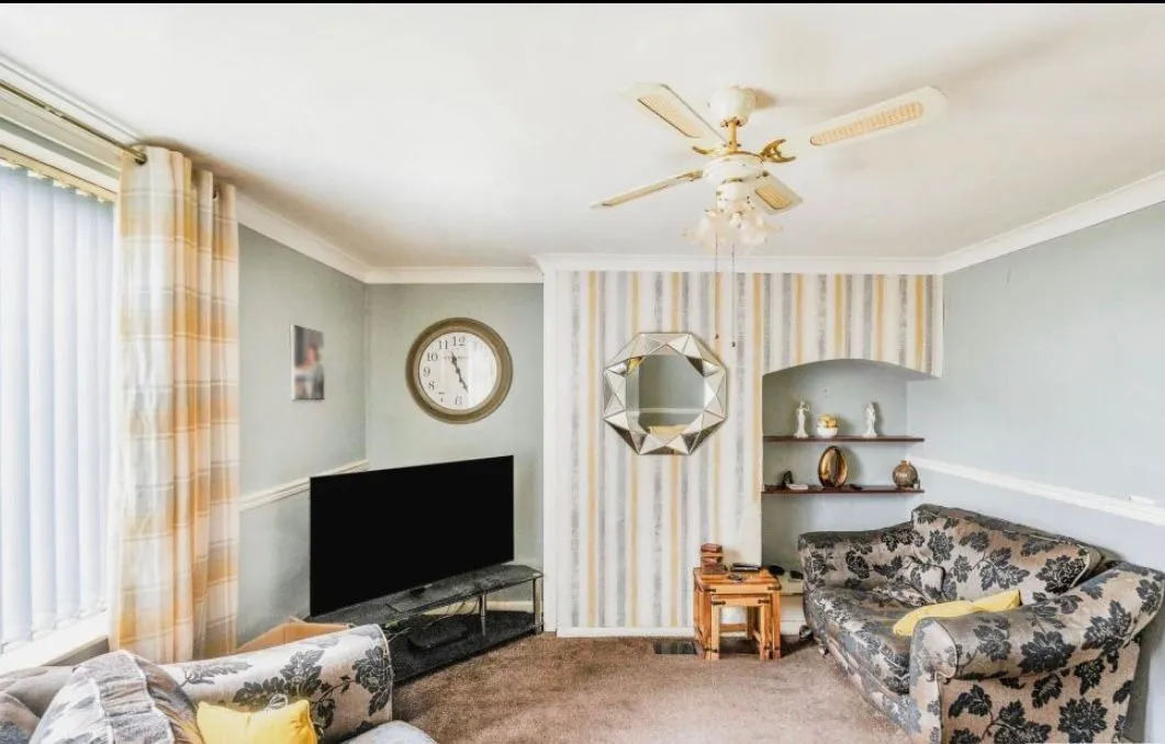 Edlington, Doncaster, South Yorkshire, DN12 1BQ - Online Auctions
