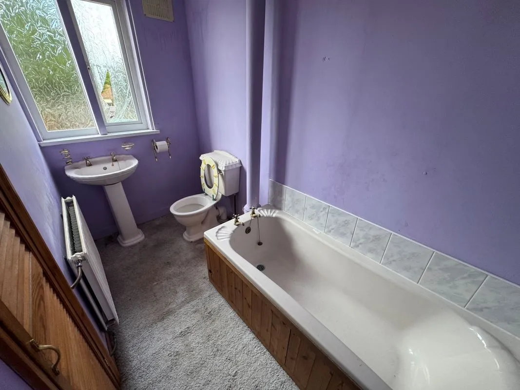Eckington, Sheffield, South Yorkshire, S21 4AQ - Online Auctions
