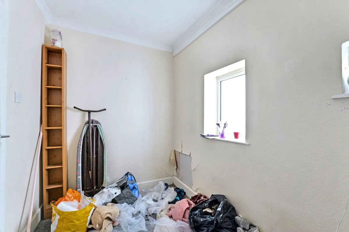 Littlehampton, West Sussex, BN17 7DE - Online Auctions