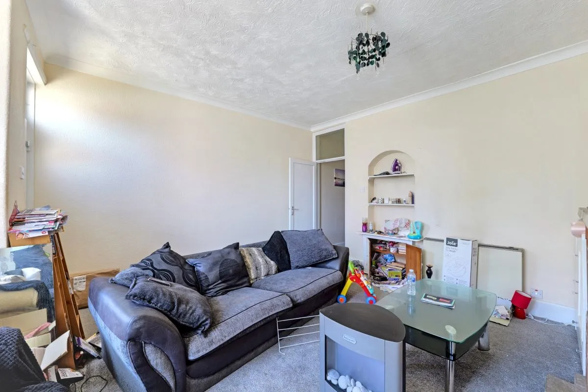 Littlehampton, West Sussex, BN17 7DE - Online Auctions