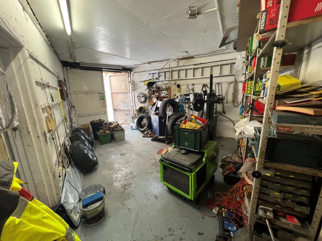 Wath-Upon-Dearne, Rotherham, South Yorkshire, S63 6PY - Online Auctions