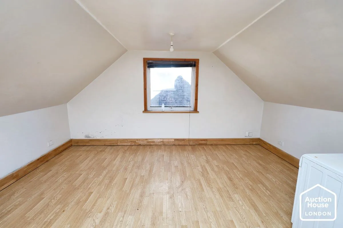 23-25 Biscot Road, Luton, Bedfordshire, LU3 1AH - Online Auctions