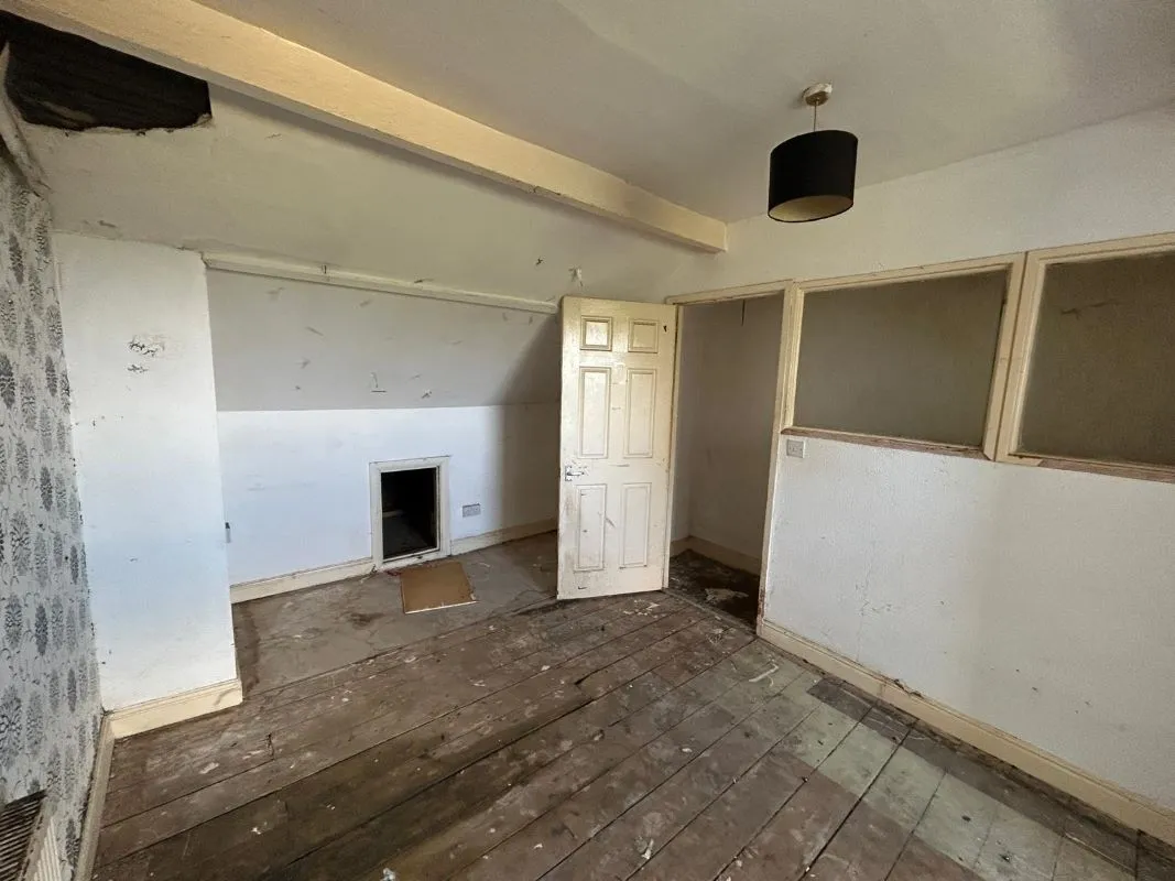 Sheffield, South Yorkshire, S2 1UF - Online Auctions