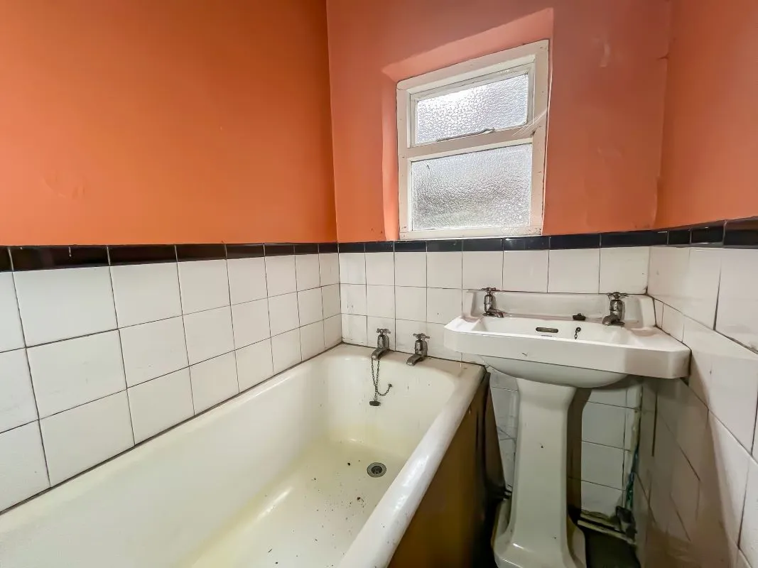 Darlington, County Durham, DL3 0LY - Online Auctions