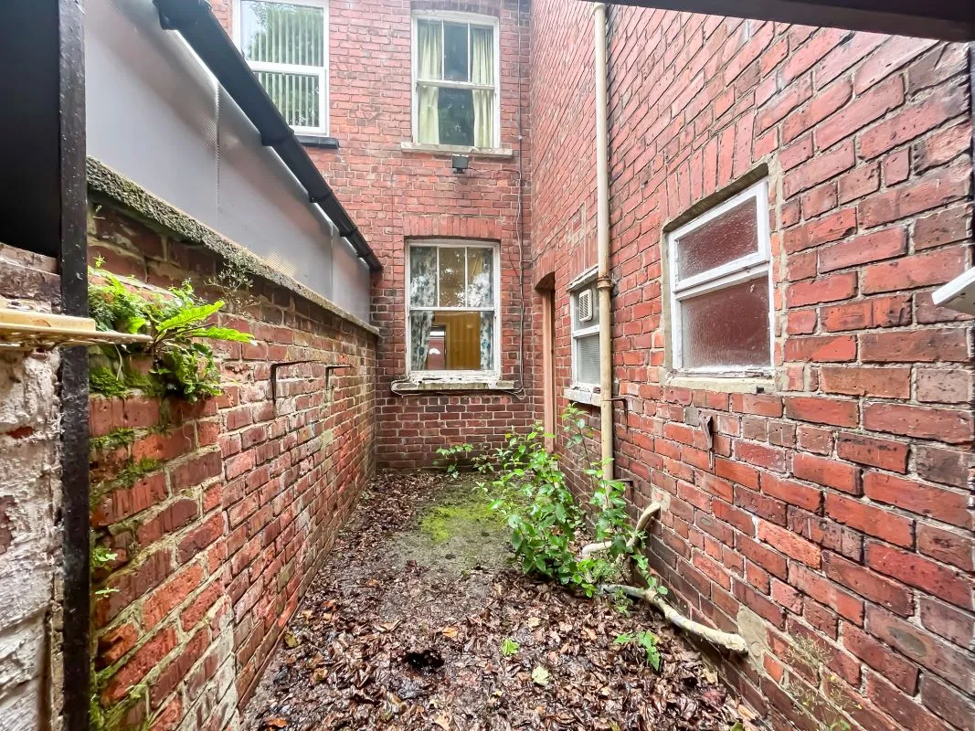 Darlington, County Durham, DL3 0LY - Online Auctions