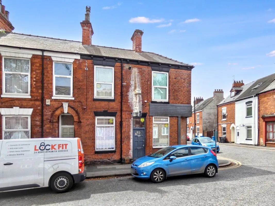 Hull, North Humberside, HU3 1NT - Online Auctions