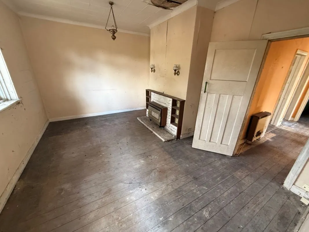 Sheffield, South Yorkshire, S8 8PB - Online Auctions
