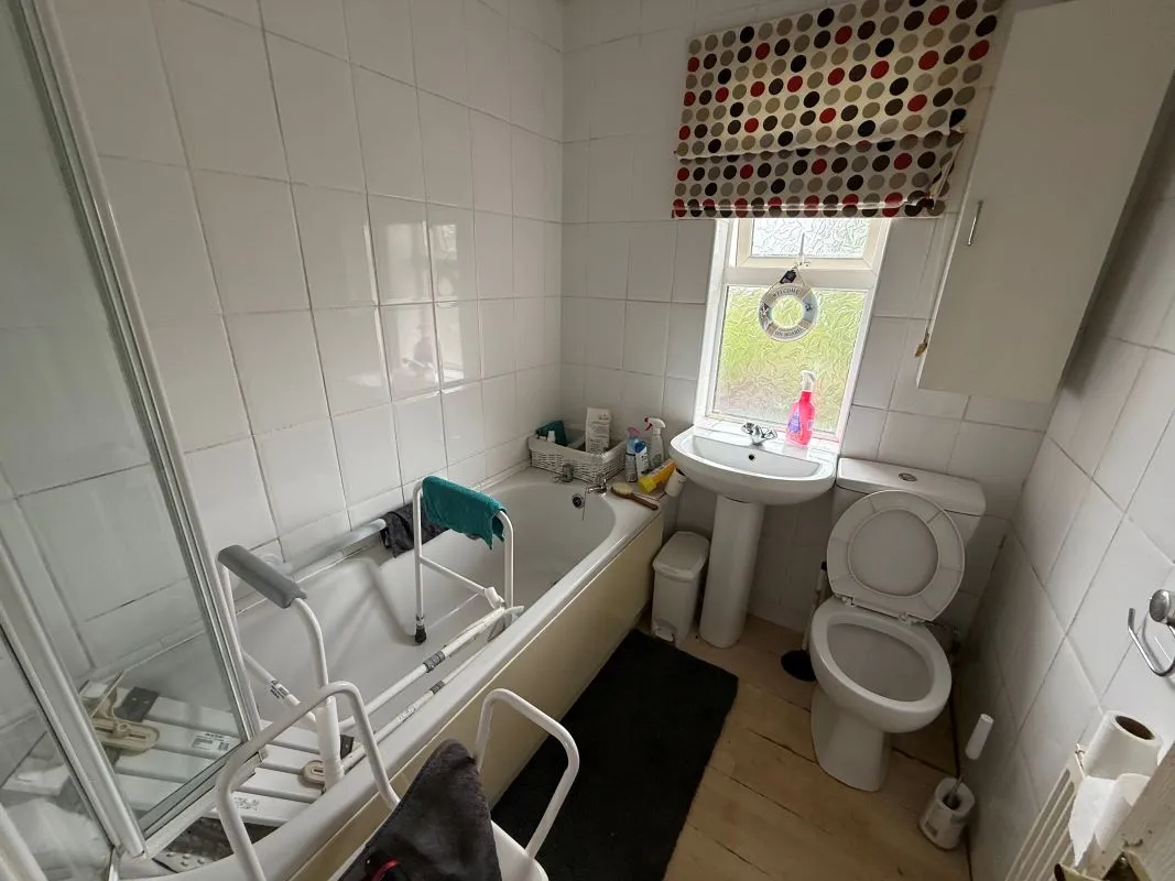 Sheffield, South Yorkshire, S2 2FF - Online Auctions