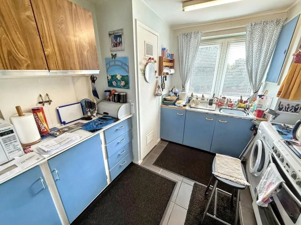 Gateshead, Tyne And Wear, NE10 0BN - Online Auctions