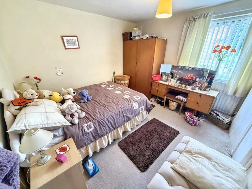 Gateshead, Tyne And Wear, NE10 0BN - Online Auctions